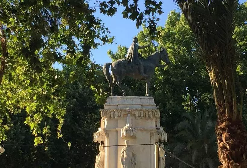 هتل Europa Boutique Sevilla