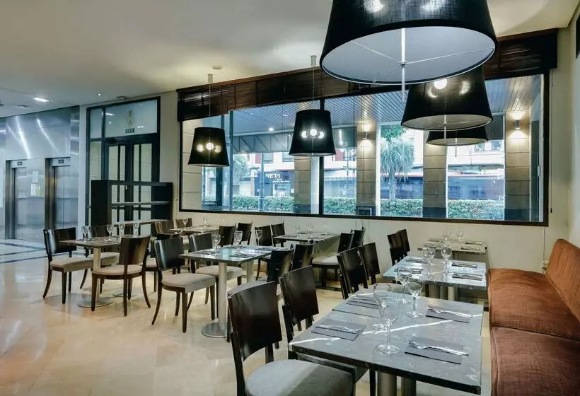 Отель Hesperia Zaragoza Centro