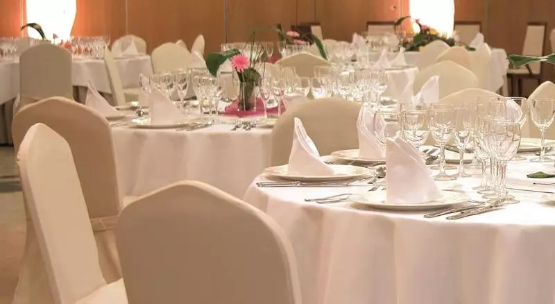 Отель Hesperia Zaragoza Centro