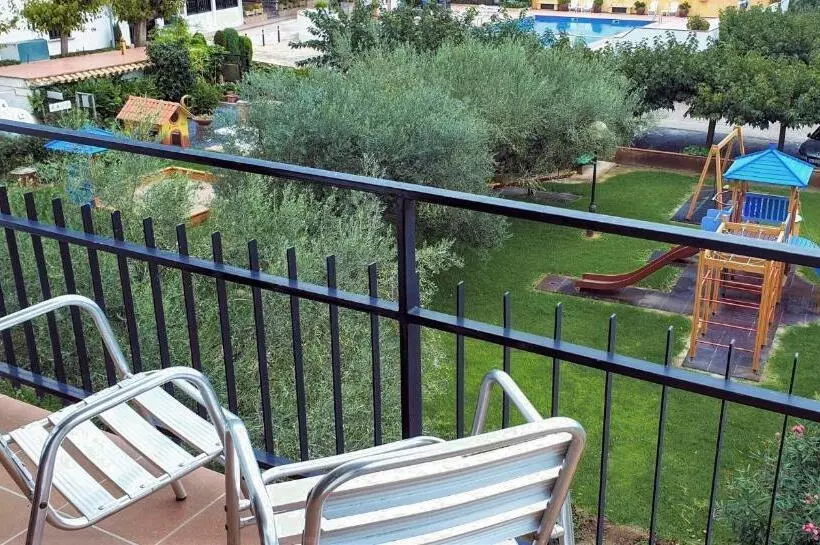 בית מלון כפרי La Masia