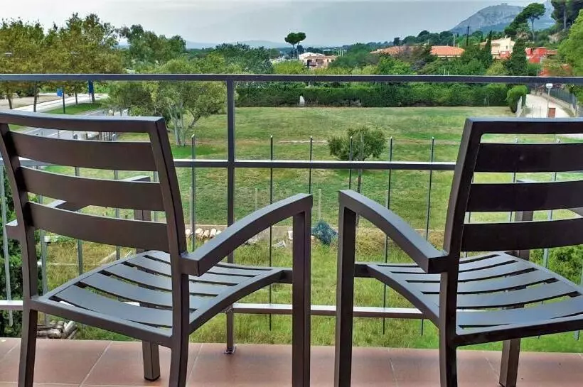 בית מלון כפרי La Masia