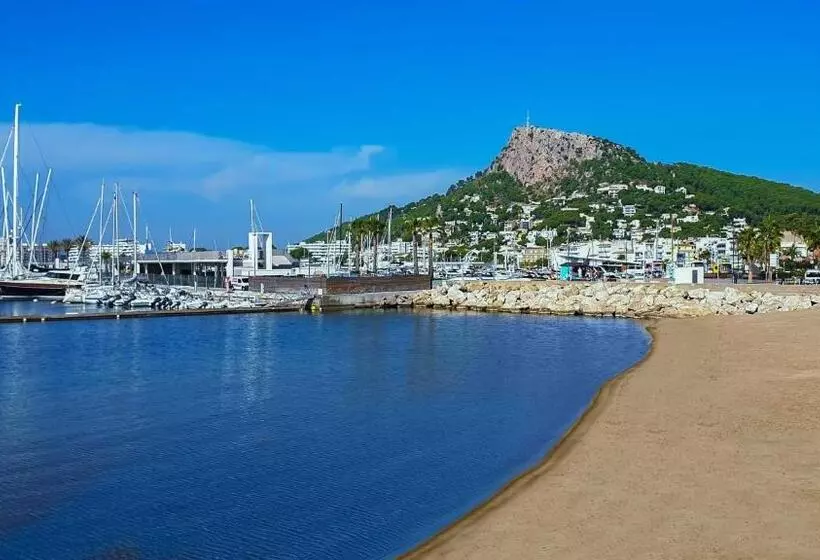 בית מלון כפרי La Masia