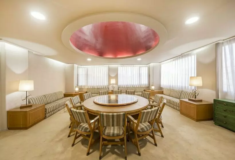 Hotel Las Palmeras Affiliated by Fergus