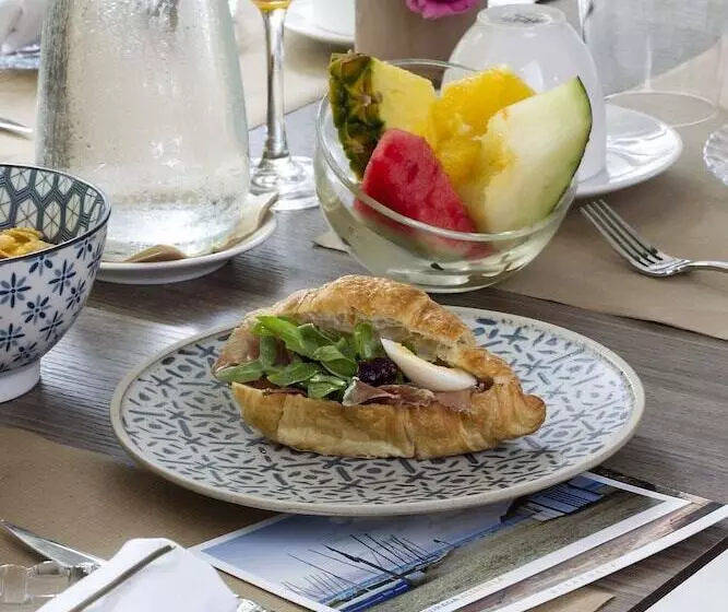 Hotel May Altafulla Beach Boutique