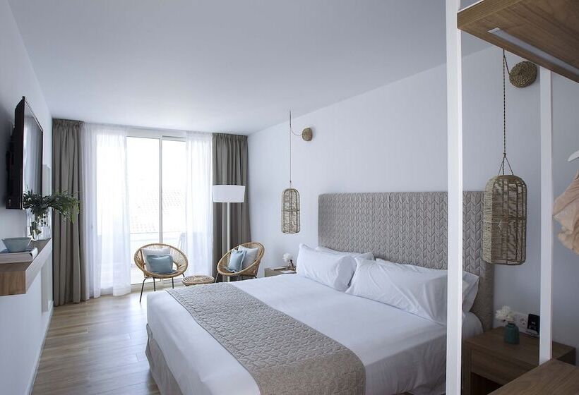 هتل May Altafulla Beach Boutique