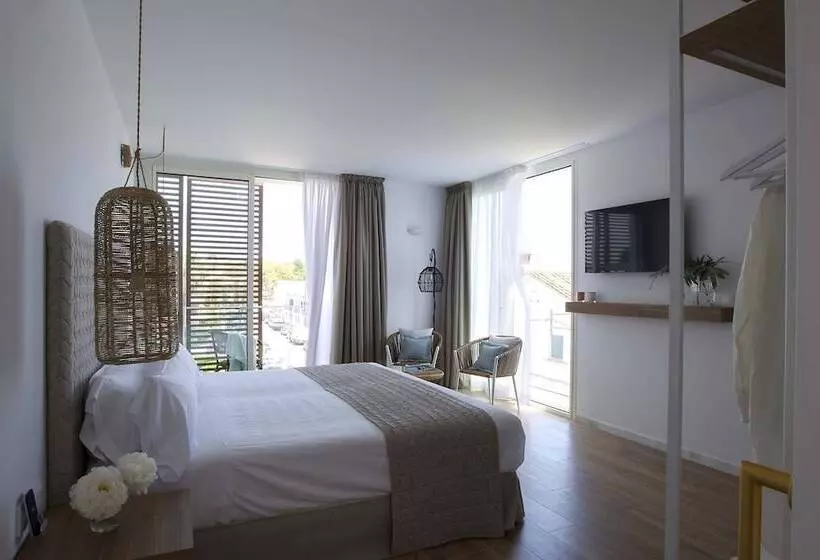 Hotel May Altafulla Beach Boutique