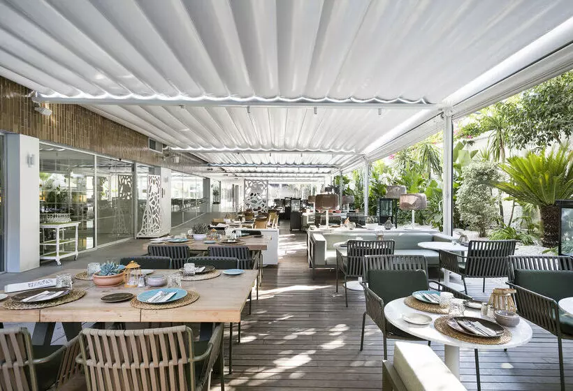 호텔 Melia Lebreros