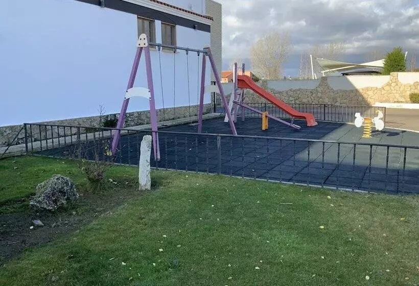 בית מלון כפרי Mozarbez Salamanca