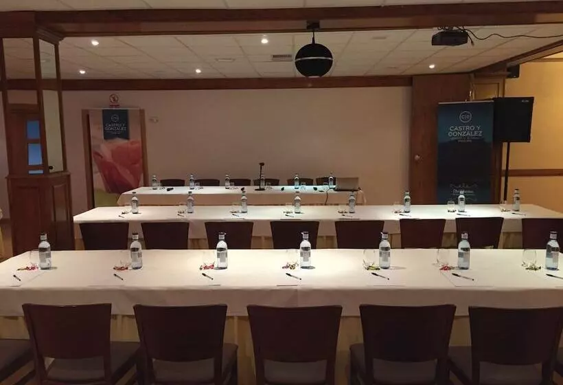 בית מלון כפרי Mozarbez Salamanca