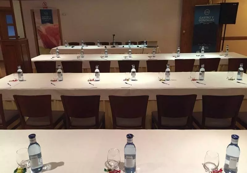 בית מלון כפרי Mozarbez Salamanca