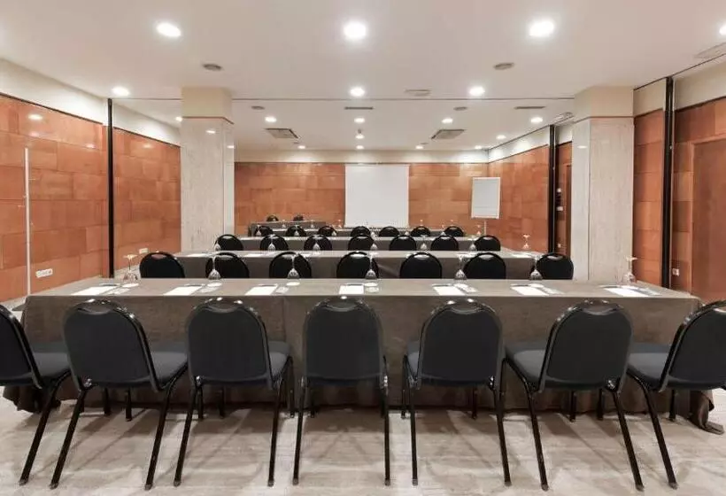 فندق Ciudad de Valladolid