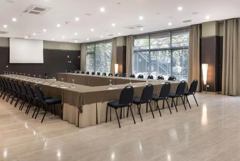 فندق Ciudad de Valladolid