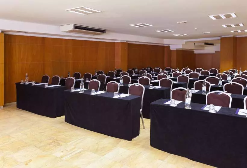 فندق Barceló Santa Cruz Contemporáneo