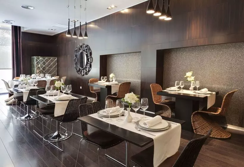 فندق Barceló Santa Cruz Contemporáneo