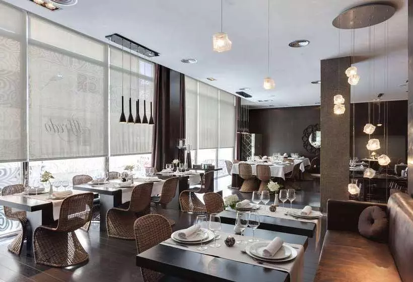 فندق Barceló Santa Cruz Contemporáneo