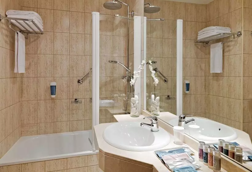 فندق Barceló Santa Cruz Contemporáneo