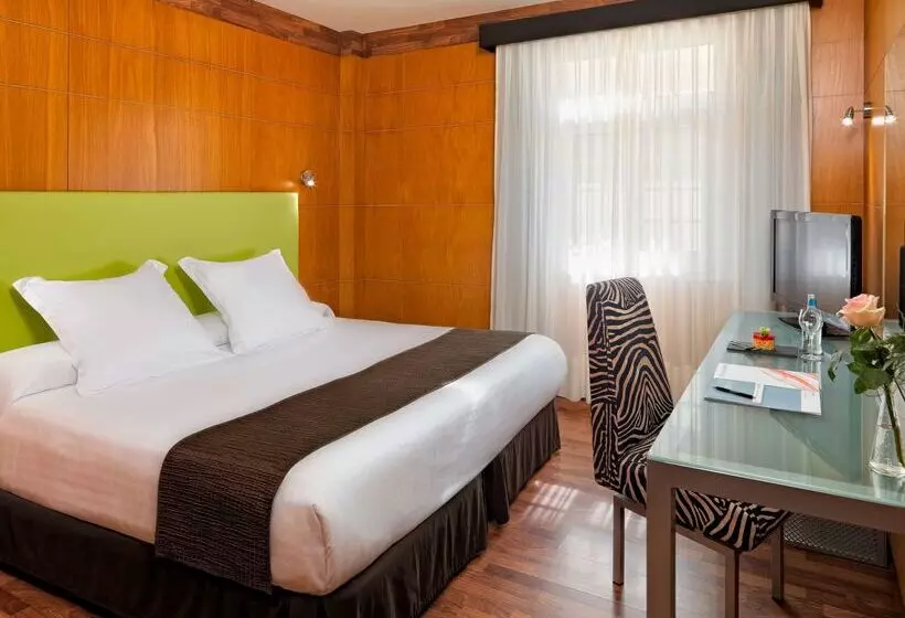 فندق Barceló Santa Cruz Contemporáneo