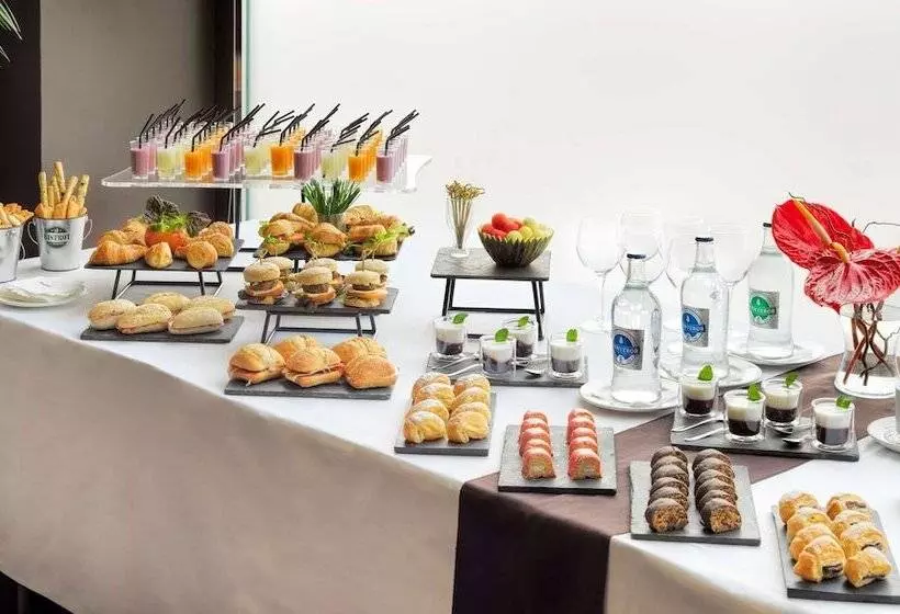 فندق Barceló Santa Cruz Contemporáneo