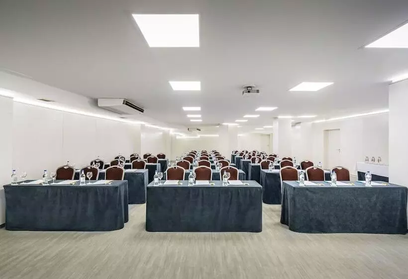 فندق Barceló Santa Cruz Contemporáneo