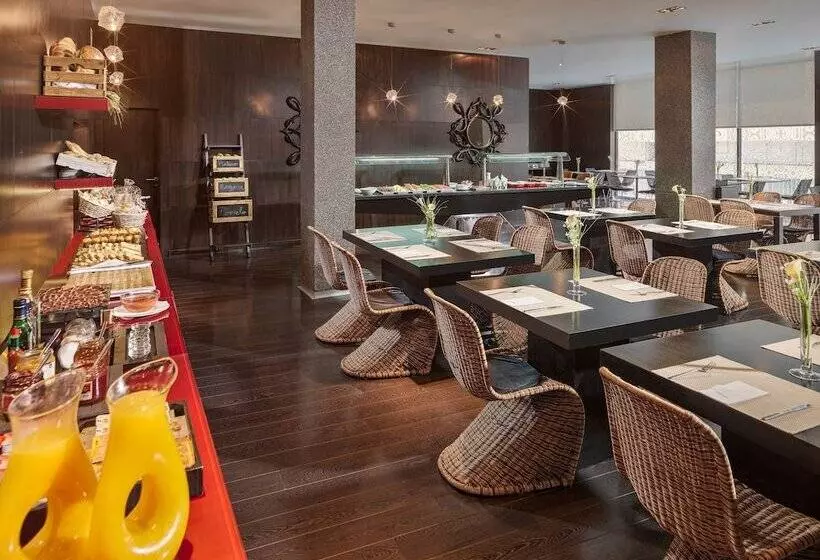 فندق Barceló Santa Cruz Contemporáneo