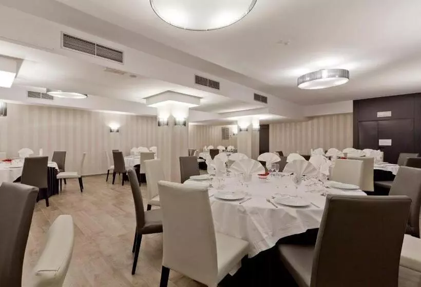 호텔 Reina Cristina