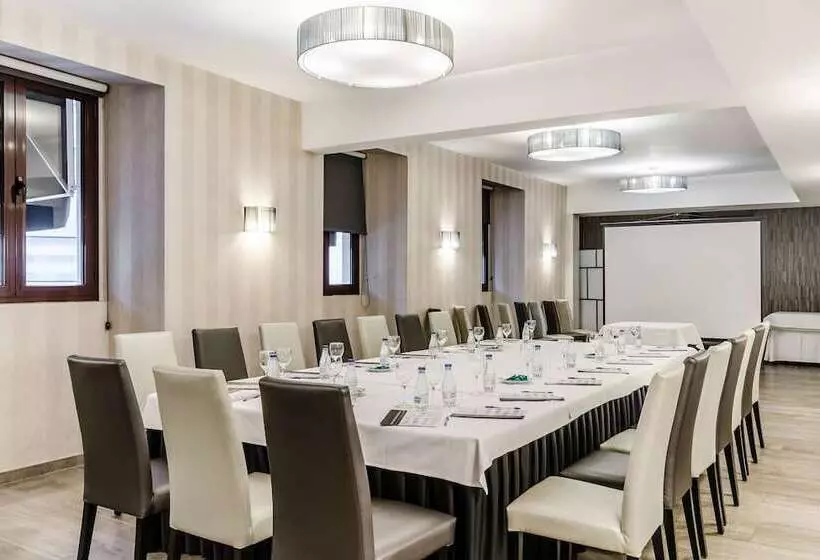 호텔 Reina Cristina