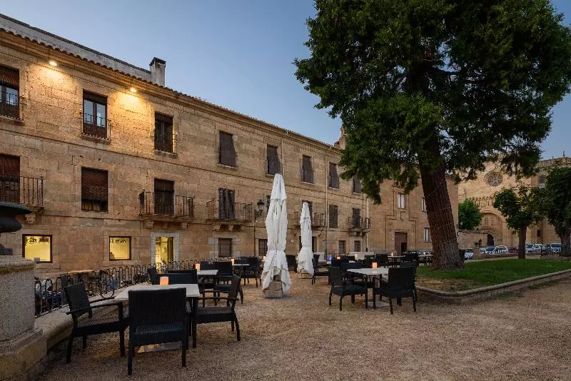 乡村酒店  Crisol Conde Rodrigo