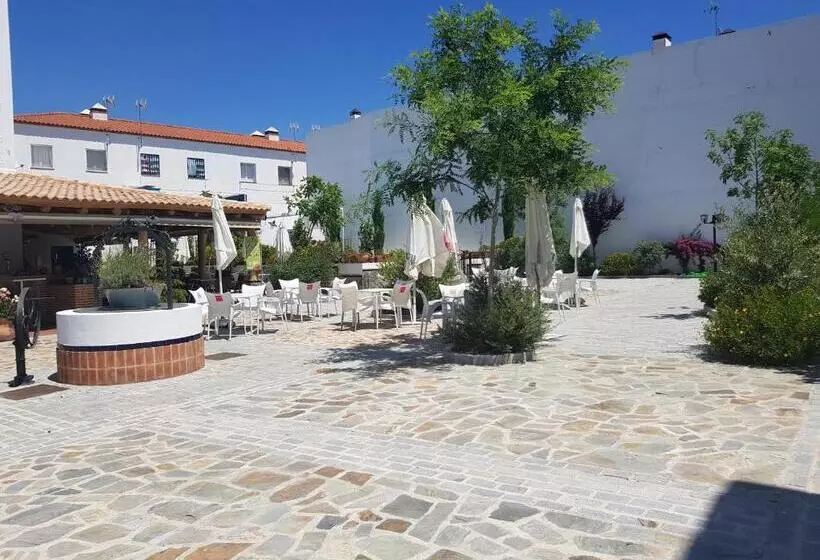 Сельский отель Entreolivos