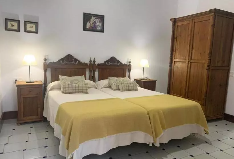 Сельский отель Entreolivos