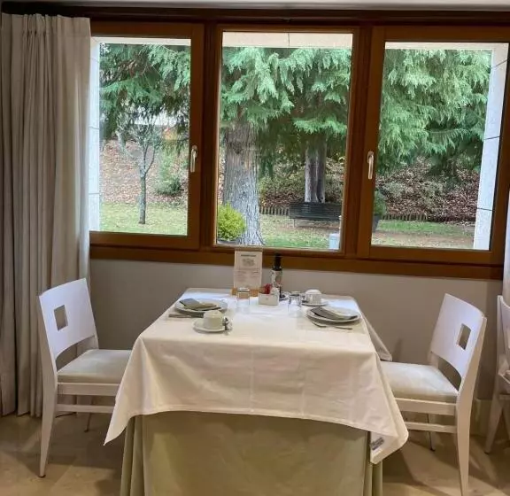 Parador De Puebla De Sanabria