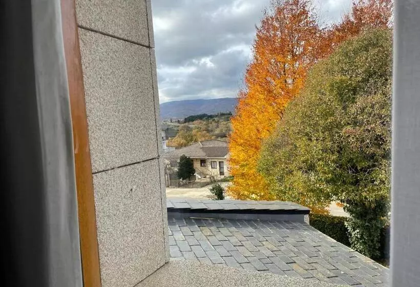 Parador De Puebla De Sanabria