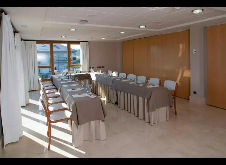 Parador De Puebla De Sanabria