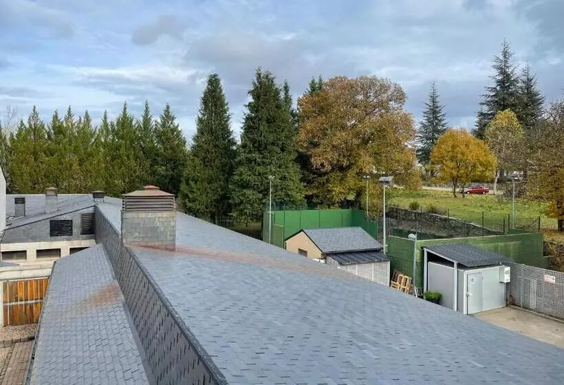 Parador De Puebla De Sanabria