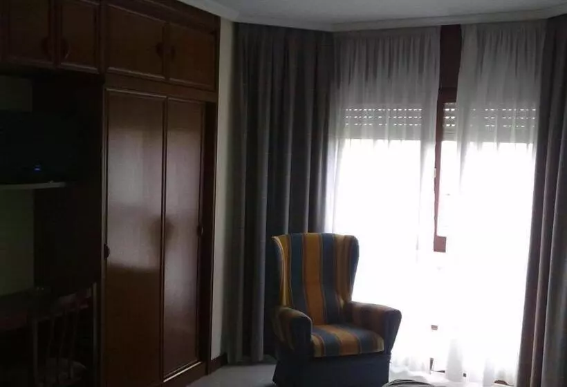 בית מלון כפרי Alemar