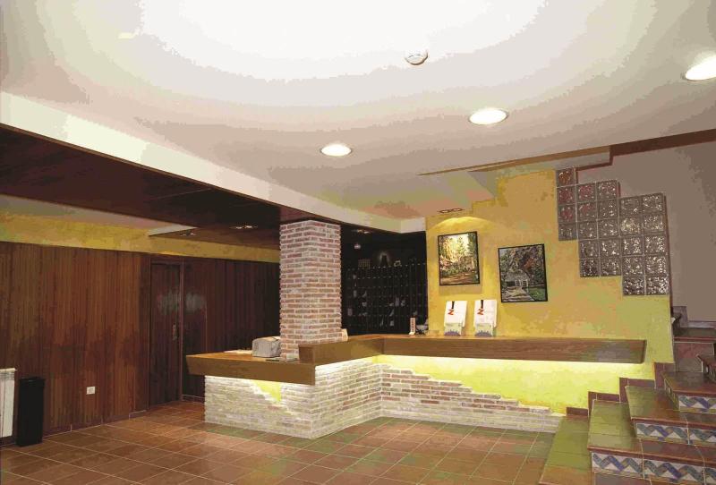 هتل Balneario De La Virgen