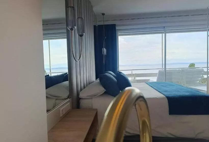 هتل Canyelles Platja