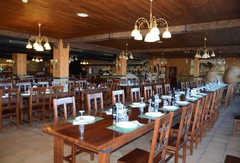 Hotel Complejo Turistico La Pinada