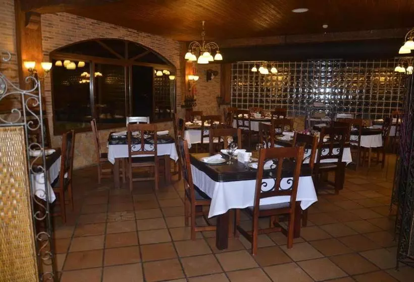 Hotel Complejo Turistico La Pinada