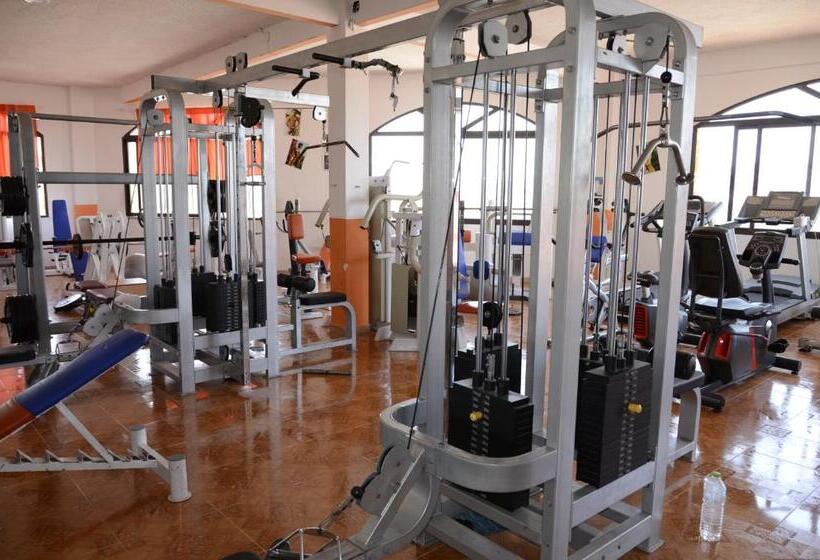 هتل Complejo Turistico La Pinada