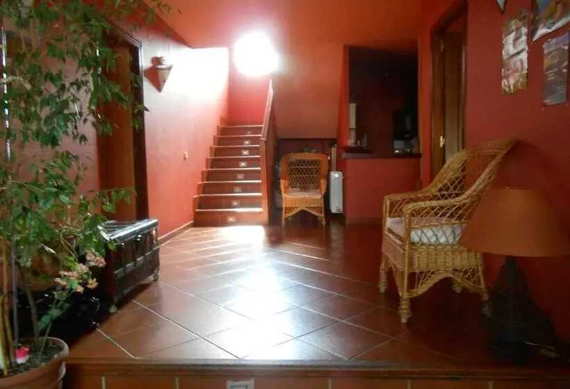 בית מלון כפרי Hostal Burgos