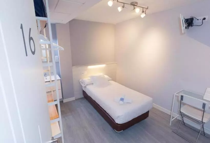 בית מלון כפרי Hostal Viena