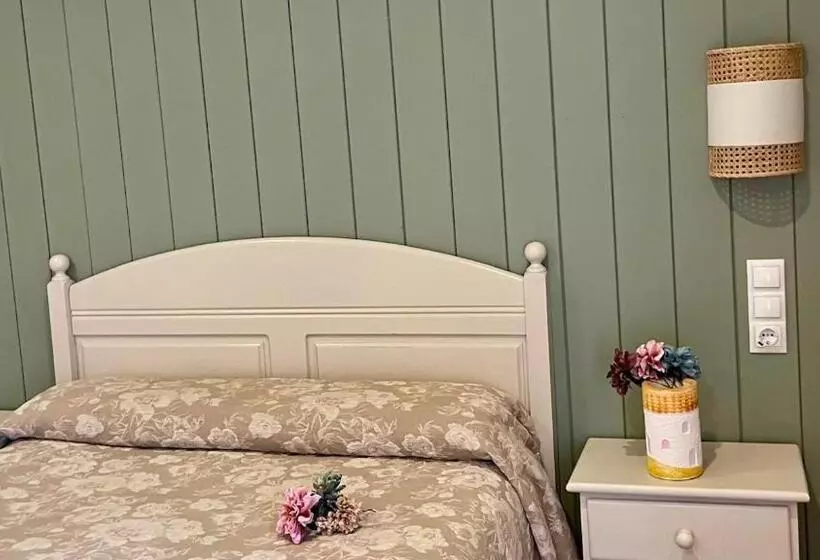 Отель La Finca Mercedes