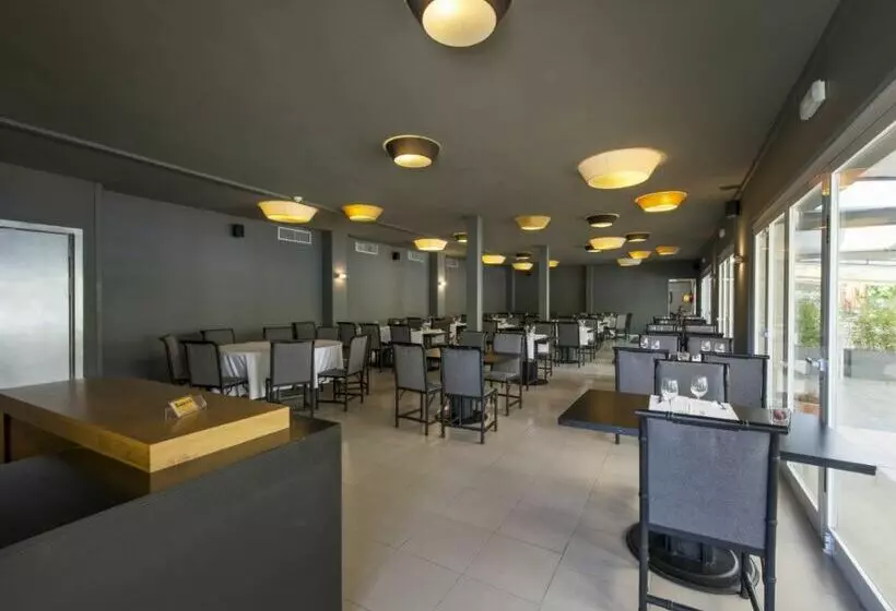 בית מלון כפרי Mirallac