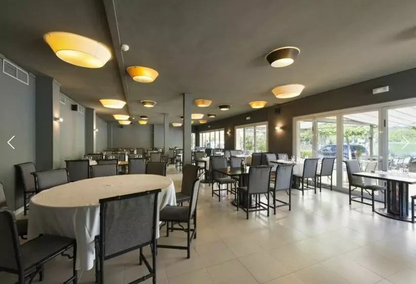 בית מלון כפרי Mirallac