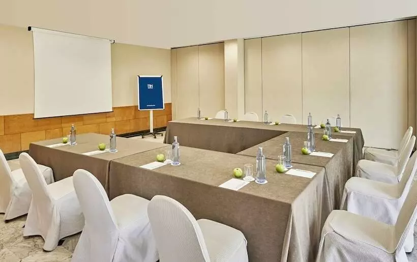 Hotel NH Ciutat De Reus