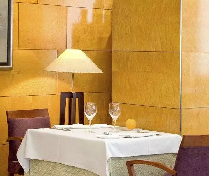 Hotel NH Ciutat De Reus