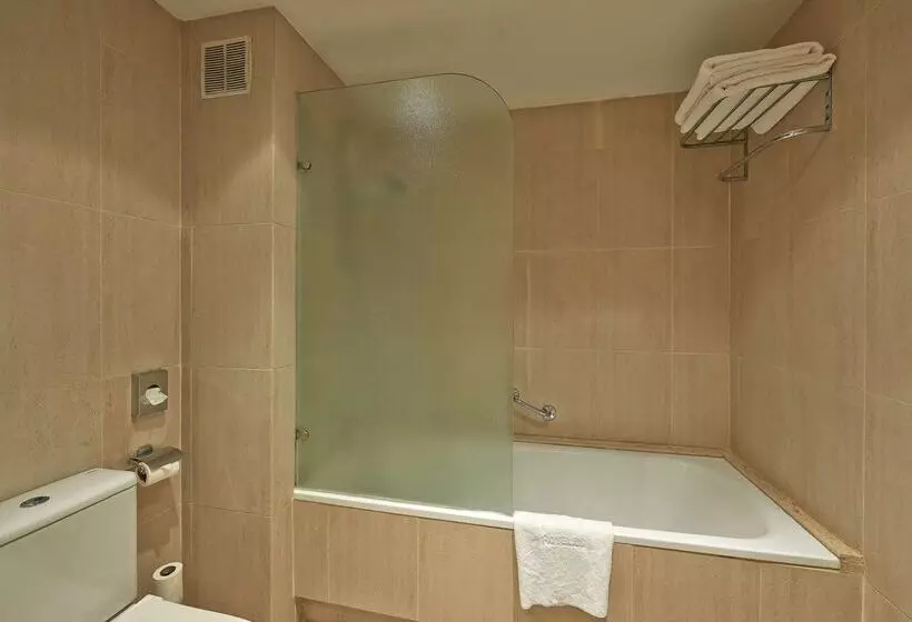 Hotel NH Ciutat De Reus