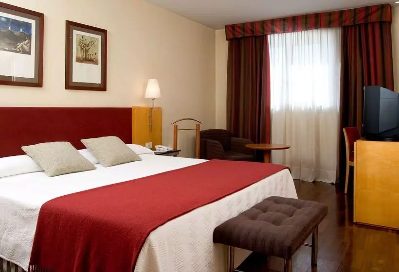 Hotel NH Ciutat De Reus