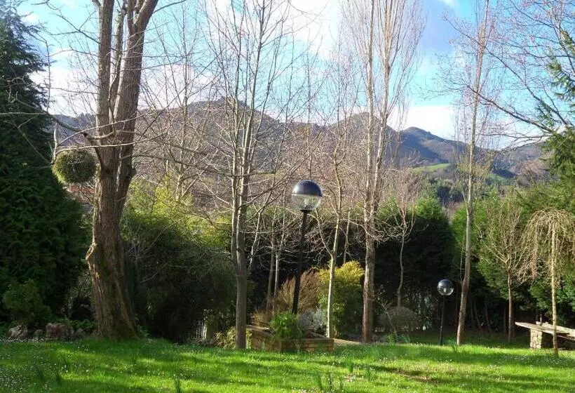 田舎風ホテル El Carmen