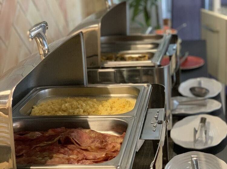 هتل Windsor Tossa Adults Only 16